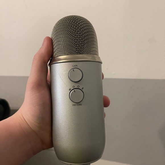 Blue yeti microphone - Picture 2 of 2